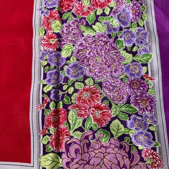 Vintage Oscar de la‎ Renta red/purple floral gold silk scarf - Picture 4 of 5